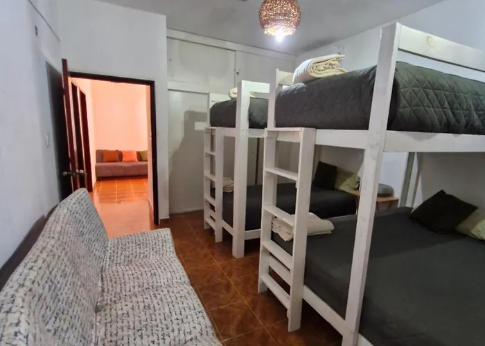 Holiday home Casa 18 Personas Con Ac, Cocina Y A 10 Min De La Playa