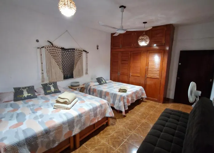 Holiday home Casa 18 Personas Con Ac, Cocina Y A 10 Min De La Playa Playa del Carmen
