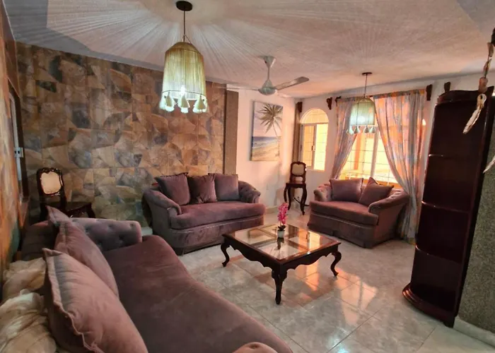 Holiday home Casa 18 Personas Con Ac, Cocina Y A 10 Min De La Playa Playa del Carmen