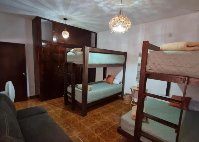 Casa 18 Personas Con Ac, Cocina Y A 10 Min De La Playa *
