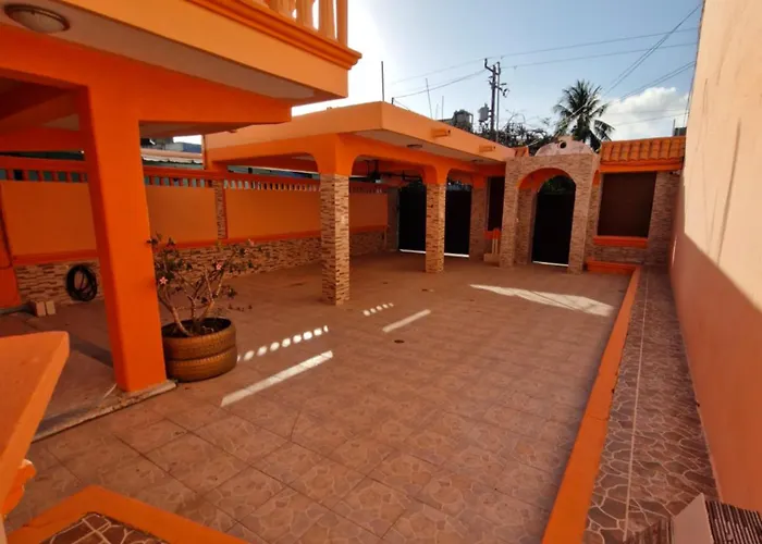 Casa 18 Personas Con Ac, Cocina Y A 10 Min De La Playa