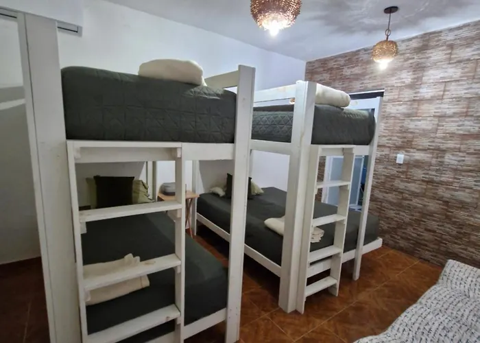 Casa 18 Personas Con Ac, Cocina Y A 10 Min De La Playa *